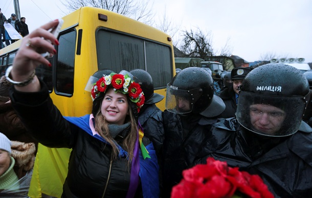 Автомайдан в Межигорье. Фото ключевых событий Евромайдана 10-12 января