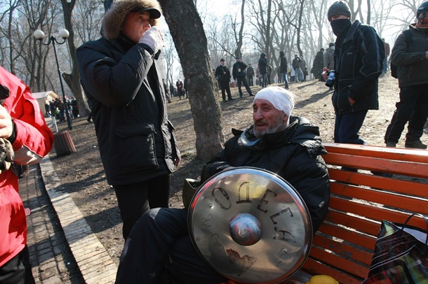 Пострадавшие и раненные митингующие