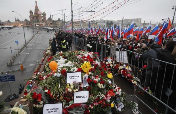 В марше памяти Бориса Немцова в Москве приняли участие более 50 тысяч человек. ФОТОрепортаж