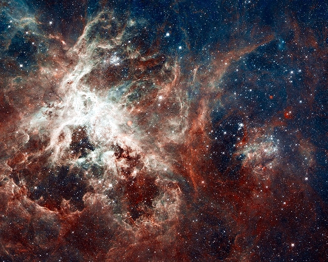Еще один регион с плотным звездообразованием - 25-летие телескопа Хаббл: лучшие фото космоса