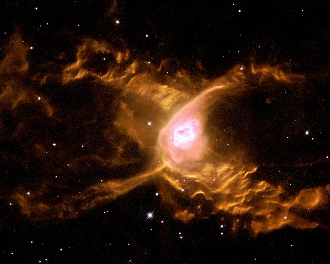 Планетарная туманность Красный Паук - 25-летие телескопа Хаббл: лучшие фото космоса