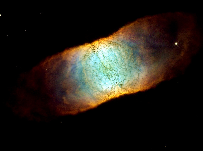 Планетарная туманность IC 4406 (умирающая звезда) - 25-летие телескопа Хаббл: лучшие фото космоса
