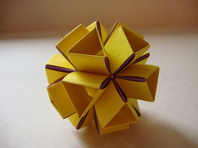 Шары счастья оригами, Кусудама