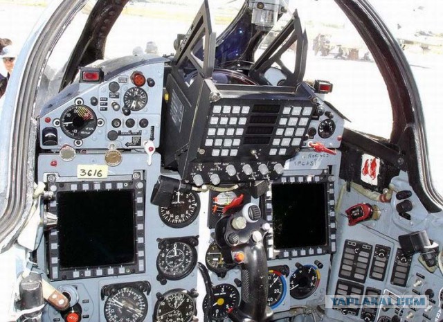 MiG-21 Lancer - Фото из кабин разных самолетов/вертолётов