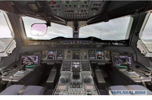 Airbus А380 - Фото из кабин разных самолетов/вертолётов