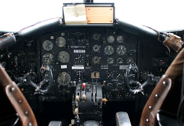 Percival P-66 Pembroke - Фото из кабин разных самолетов/вертолётов