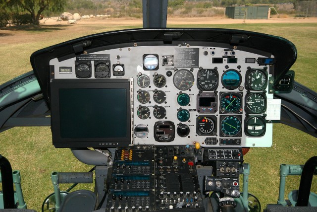 Bell UH-1 Iroquois - Фото из кабин разных самолетов/вертолётов