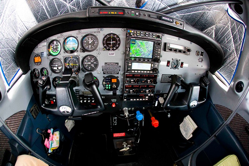Cessna 206 - Фото из кабин разной техники