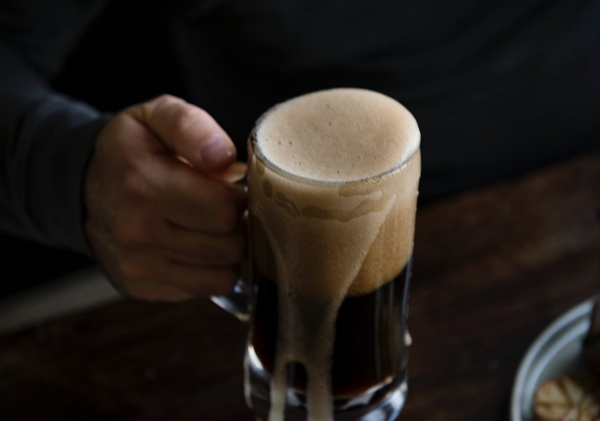 Темное пиво - Ученые окончательно доказали, что алкоголь продлевает жизнь