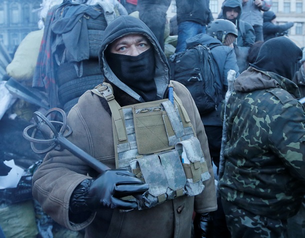 В полной боеготовности. Фото активистов Евромайдана накануне внеочередной сессии Рады В полной боеготовности. Фото активистов Евромайдана накануне внеочередной сессии Рады