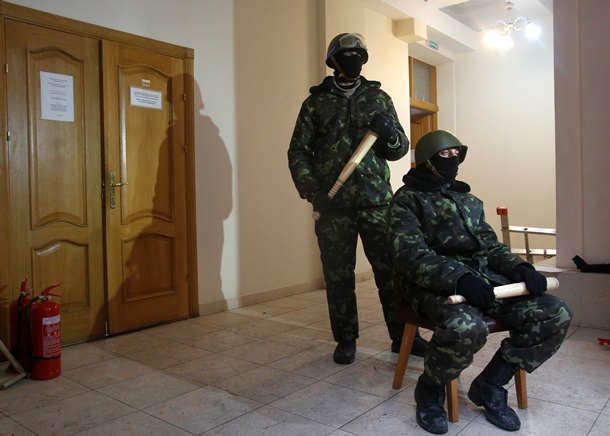 В полной боеготовности. Фото активистов Евромайдана накануне внеочередной сессии Рады В полной боеготовности. Фото активистов Евромайдана накануне внеочередной сессии Рады