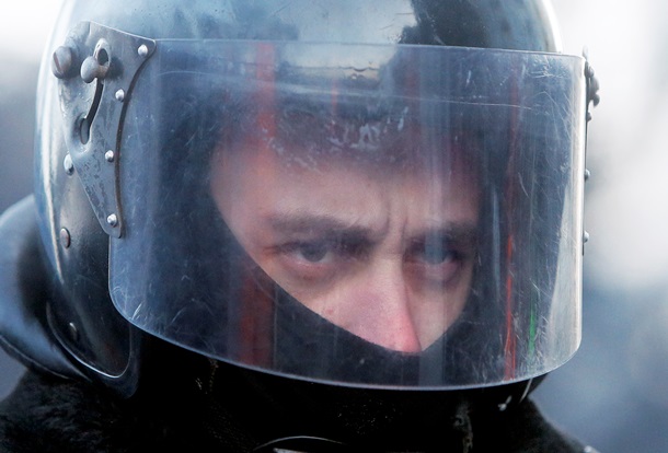 В полной боеготовности. Фото активистов Евромайдана накануне внеочередной сессии Рады В полной боеготовности. Фото активистов Евромайдана накануне внеочередной сессии Рады