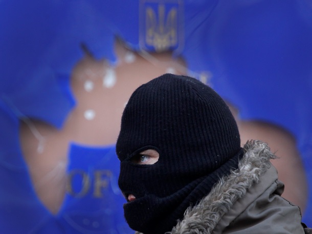 В полной боеготовности. Фото активистов Евромайдана накануне внеочередной сессии Рады В полной боеготовности. Фото активистов Евромайдана накануне внеочередной сессии Рады