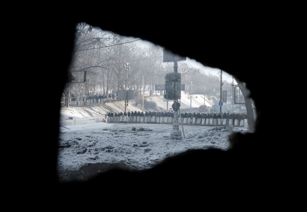 В полной боеготовности. Фото активистов Евромайдана накануне внеочередной сессии Рады В полной боеготовности. Фото активистов Евромайдана накануне внеочередной сессии Рады