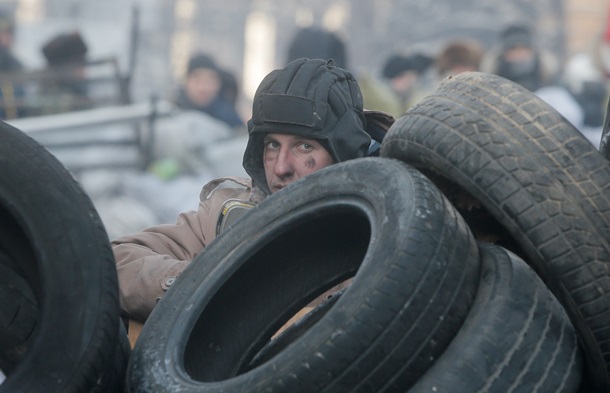 В полной боеготовности. Фото активистов Евромайдана накануне внеочередной сессии Рады В полной боеготовности. Фото активистов Евромайдана накануне внеочередной сессии Рады