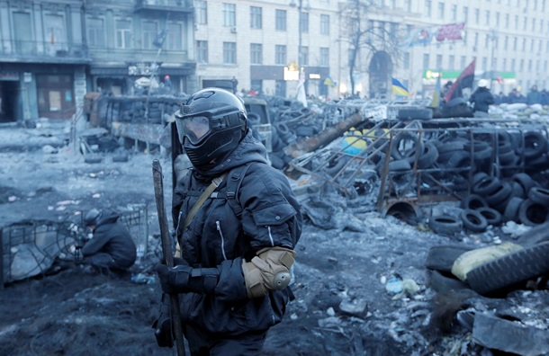 В полной боеготовности. Фото активистов Евромайдана накануне внеочередной сессии Рады В полной боеготовности. Фото активистов Евромайдана накануне внеочередной сессии Рады