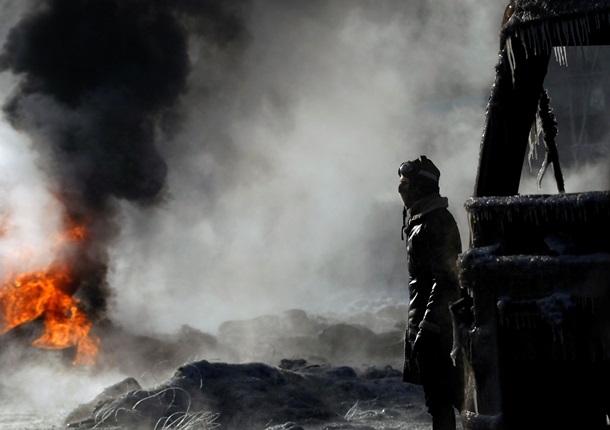 В полной боеготовности. Фото активистов Евромайдана накануне внеочередной сессии Рады В полной боеготовности. Фото активистов Евромайдана накануне внеочередной сессии Рады