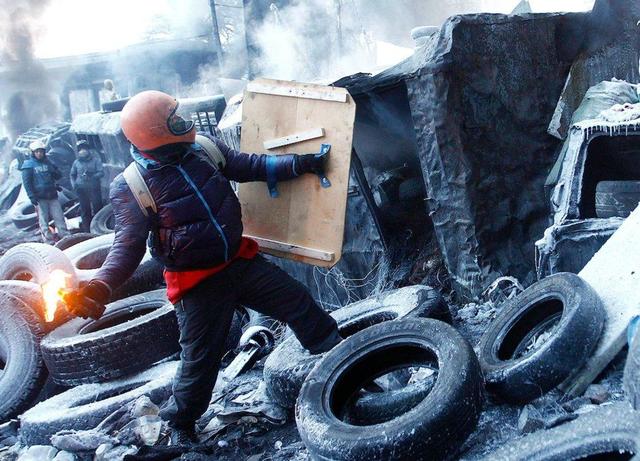 Чтобы никогда не забыть: 60 самых впечатляющих кадров Евромайдана в Киеве. ФОТОрепортаж Чтобы никогда не забыть: 60 самых впечатляющих кадров Евромайдана в Киеве. ФОТОрепортаж
