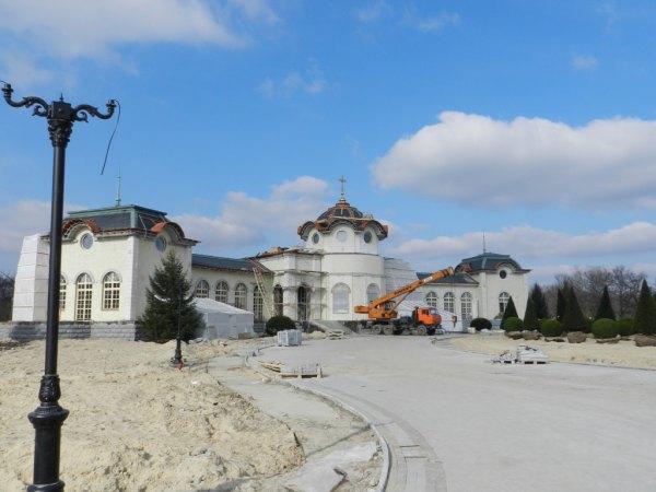 Межигорье отдыхает: Дом в Конча-Заспе, который строил Юра Енакиевский для Семьи. ФОТОрепортаж Межигорье отдыхает: Дом в Конча-Заспе, который строил Юра Енакиевский для Семьи. ФОТОрепортаж
