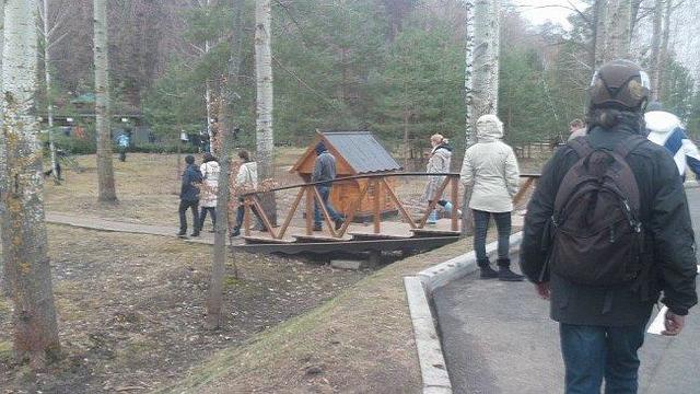 Роскошь Межигорья Януковича: яхты, элитные авто, портрет из золота, зоопарк и гольф поле. ФОТОрепортаж+ВИДЕО Роскошь Межигорья Януковича: яхты, элитные авто, портрет из золота, зоопарк и гольф поле. ФОТОрепортаж+ВИДЕО