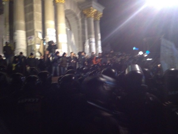 Разгон Беркутом Евромайдана