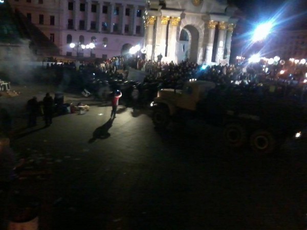 Разгон Беркутом Евромайдана